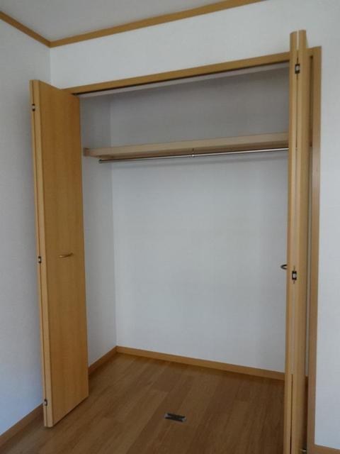 アーバンコートB 収納
