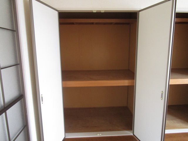 ラプラス大倉 収納