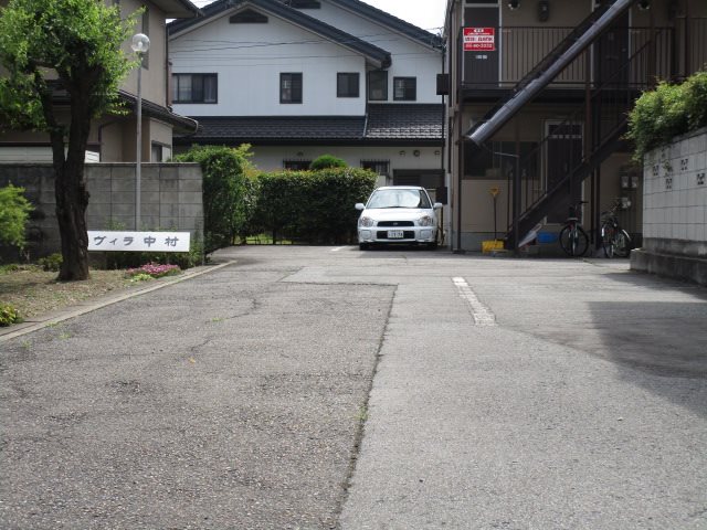 ヴィラ中村 駐車場