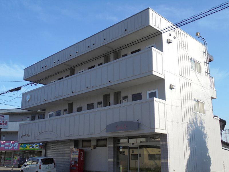 クロックパレス 外観
