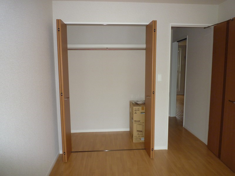 サンシャインヒルズ 収納