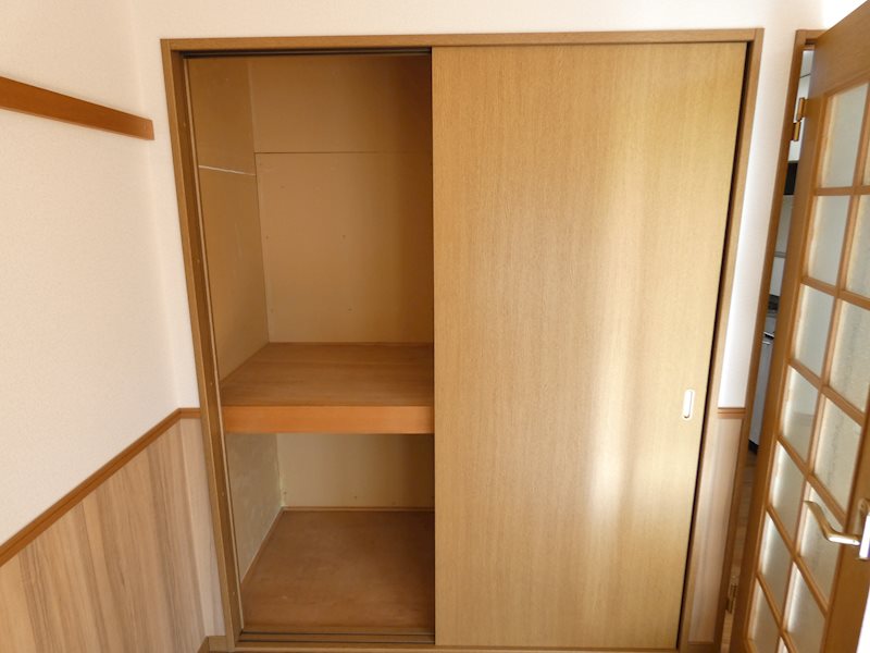 シャイニングタウン 収納