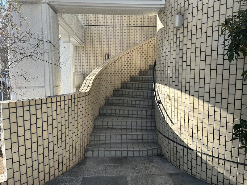 グランメゾン山﨑 エントランス
