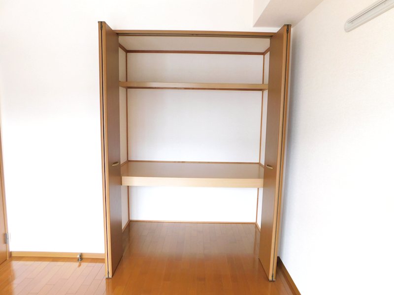 ウィスタリアA 収納