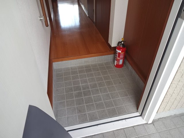 シャルマンカーサＮ 玄関