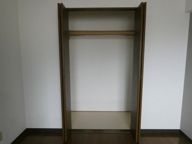 アヴェニール白山 収納