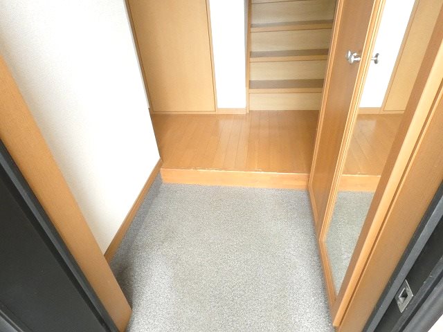 伊那パークマンション 玄関