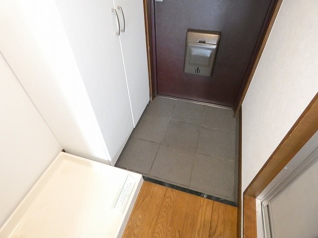 ジョイハウスノムラ 玄関