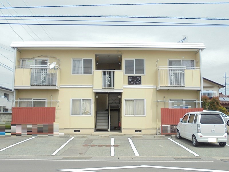 スクエアーハウス 駐車場