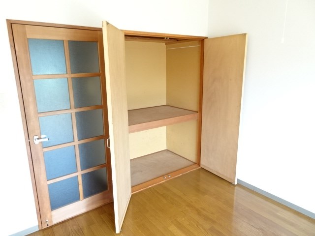 イトヤコーポ浅間 収納