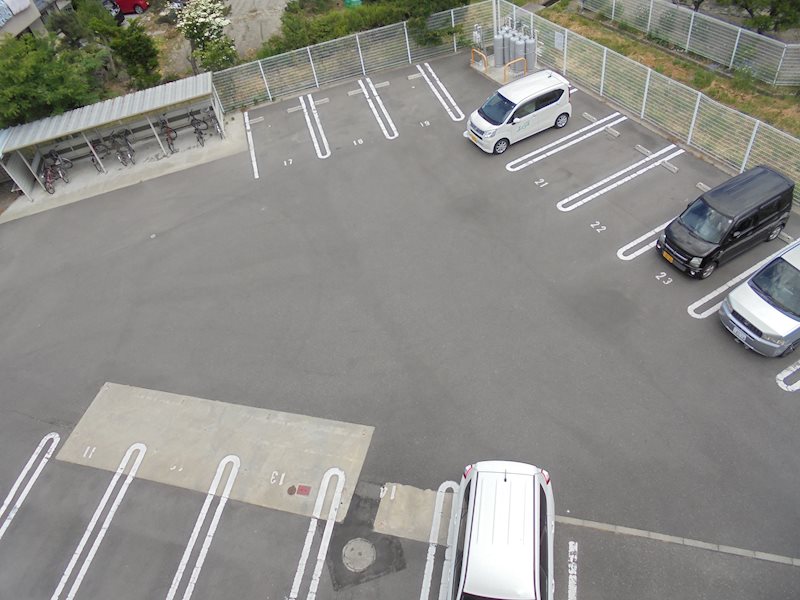 安曇野スカイハイツ 駐車場
