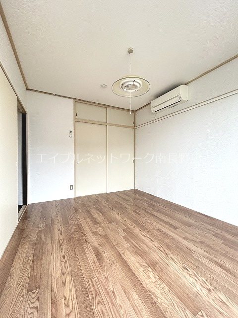 サンビレッジ三本柳Ｂ棟 ベッドルーム