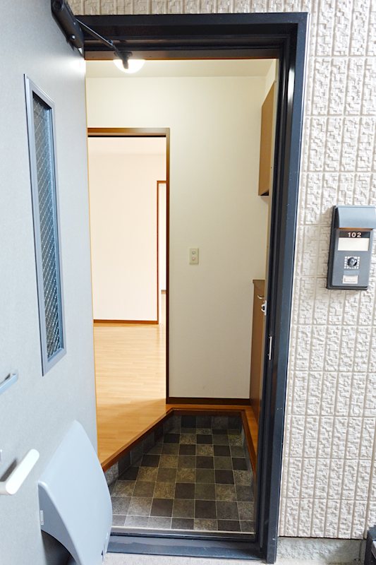 エステートS　A 玄関