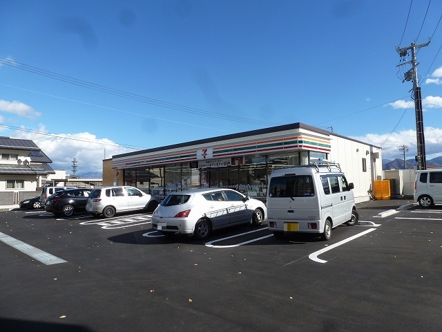 アヴァンセ東口 コンビニ