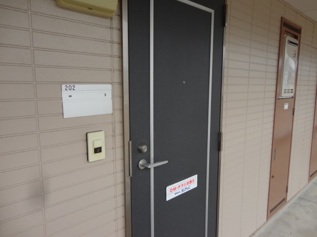 サープラスＴ エントランス