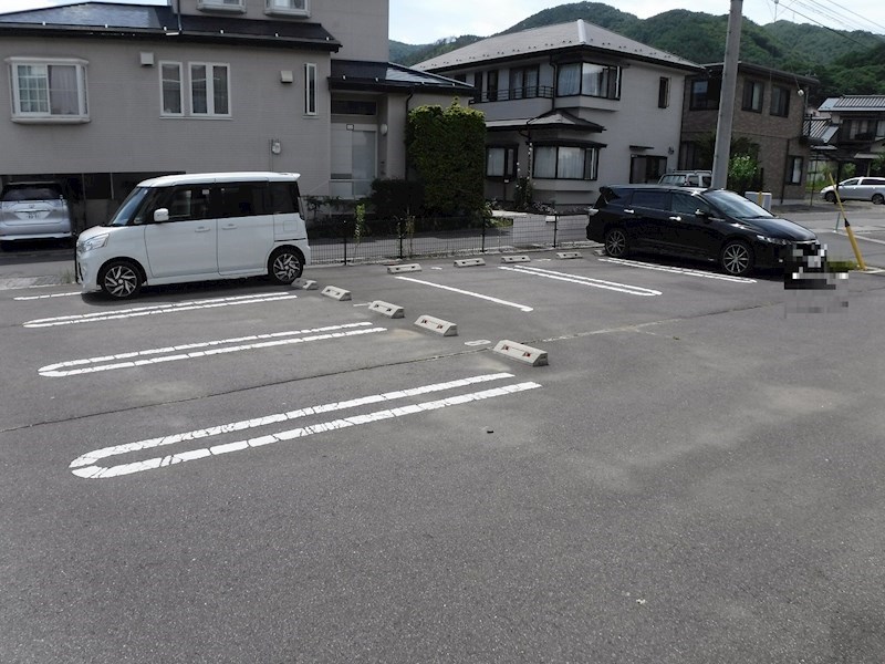 カモミール 駐車場