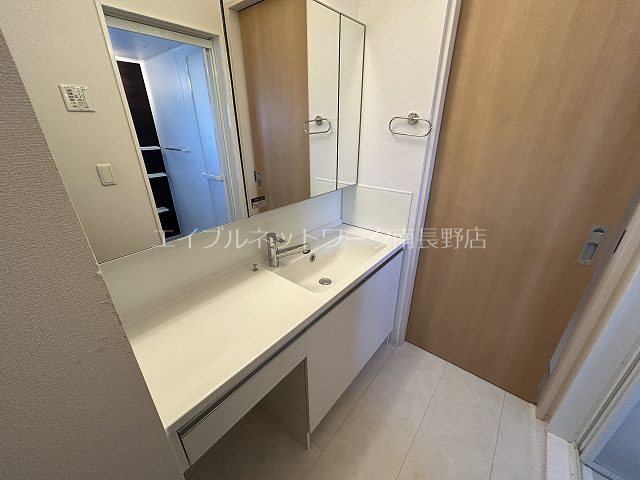 ＪーＲｏｏｍ☆妃　弐番館 洗面所