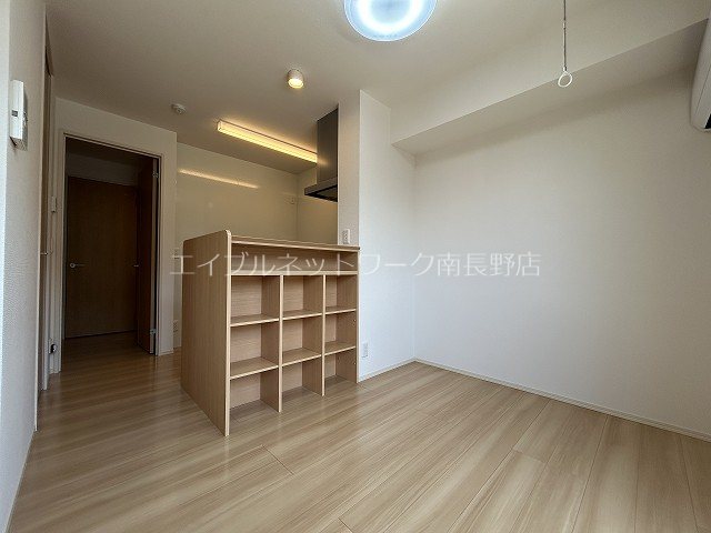 ＪーＲｏｏｍ☆妃　弐番館 リビング