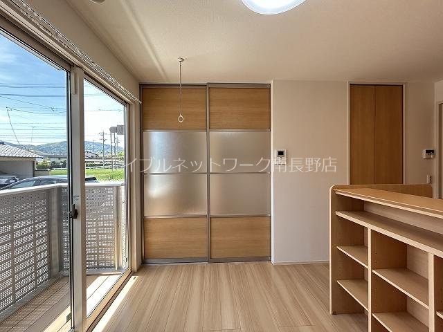 ＪーＲｏｏｍ☆妃　弐番館 リビング