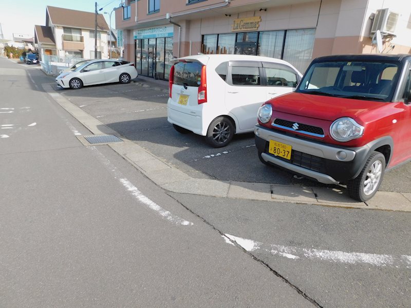 ステーション102コーポ 駐車場