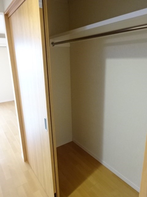 サンレイト中越 収納