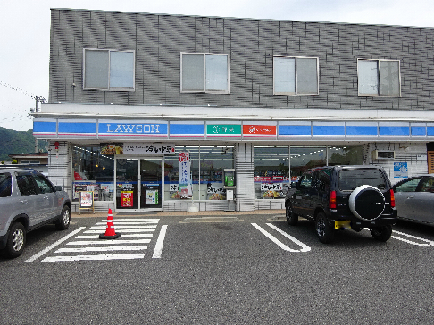 コーモド・パティオＡ棟  コンビニ