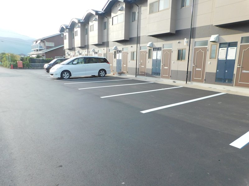 グリーンパレスＭＫ 駐車場