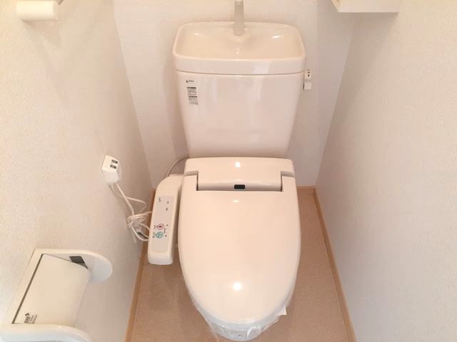 カーサ・ソーレ　Ａ棟 トイレ