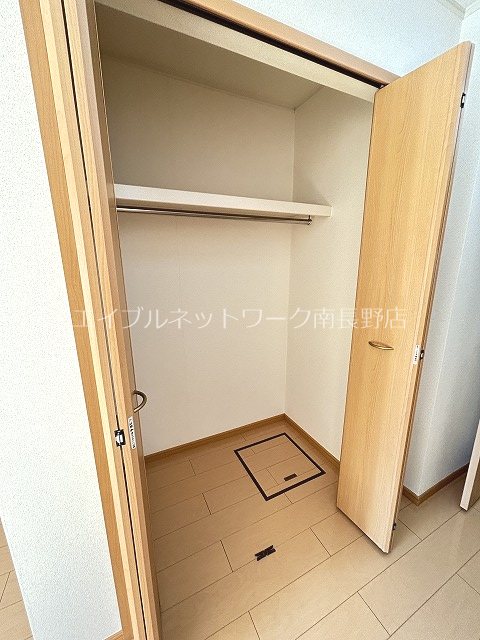 サンタクルスＢ 収納