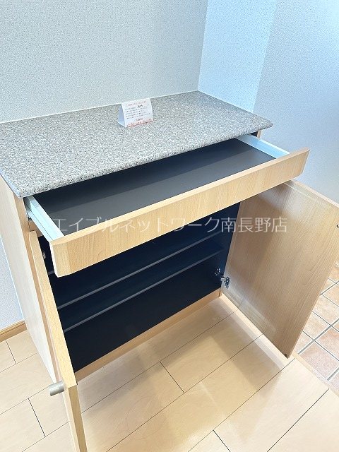 サンタクルスＢ 玄関