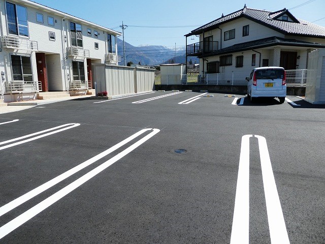 アリエッタ　オカ 駐車場