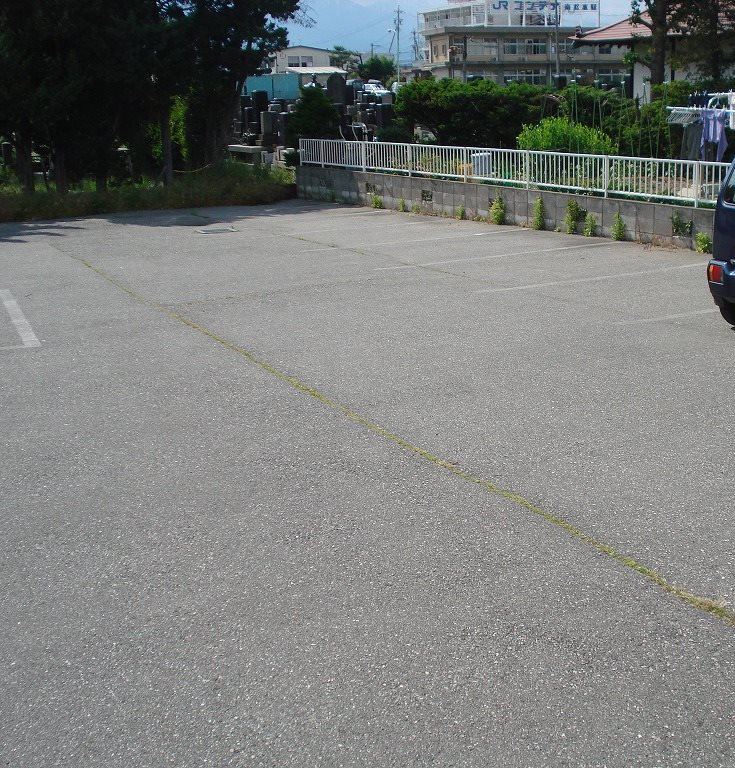 レジデンス赤羽 駐車場