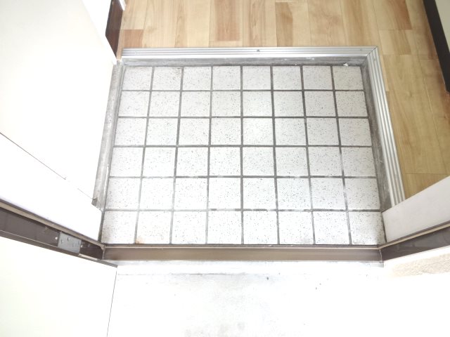 アップルズＳ 玄関