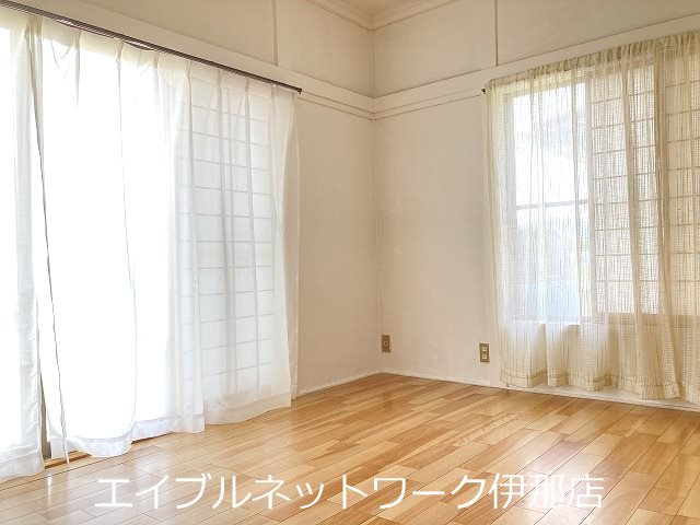 狐島住宅　2 リビング