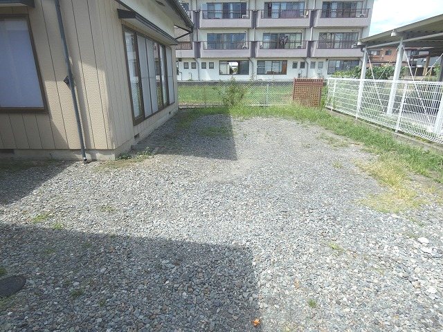 狐島住宅　2 ベランダ