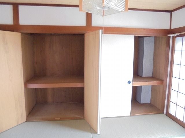 塚田コーポ 収納