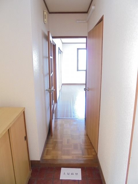 塚田コーポ 玄関