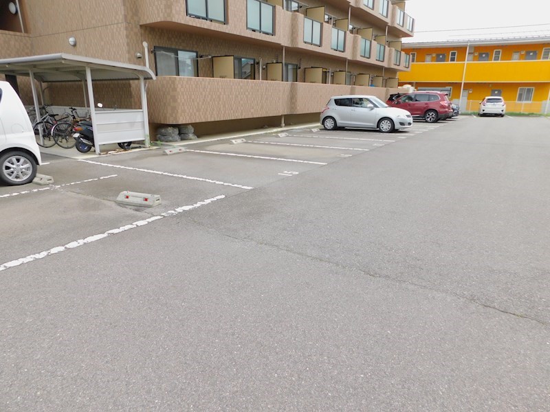 エクシブ広丘駅東Ｂ 駐車場