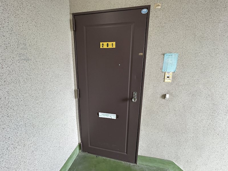 岡田マンション 玄関