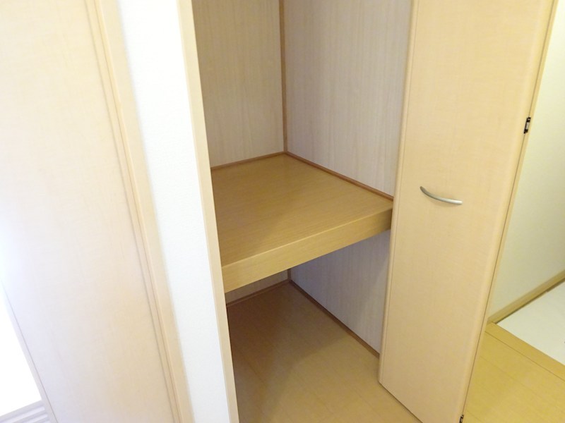 クラテールN　A棟 収納
