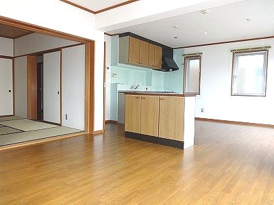 セントラルコーポ城山 リビング