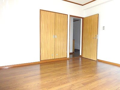 セントラルコーポ城山 ベッドルーム