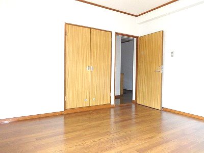 セントラルコーポ城山 ベッドルーム