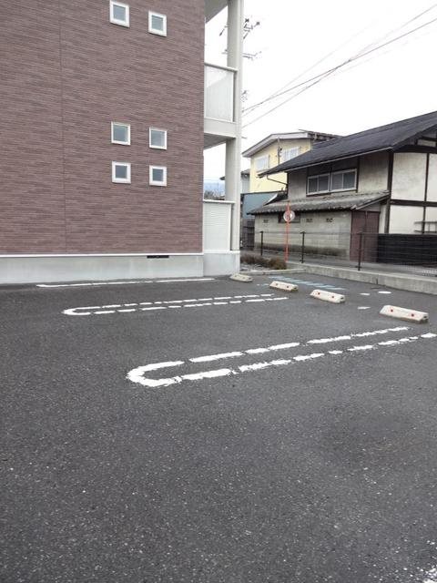 アヴァロン 駐車場
