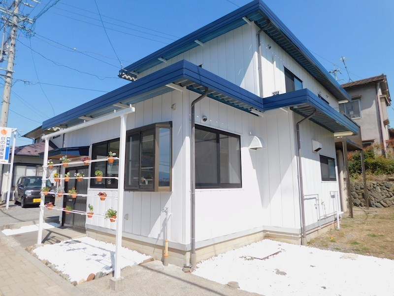 辰野町平出貸家 外観