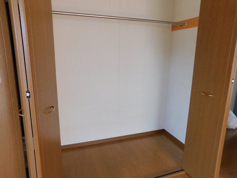 辰野町平出貸家 収納