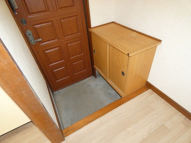 長野県伊那市御園1013-232 玄関