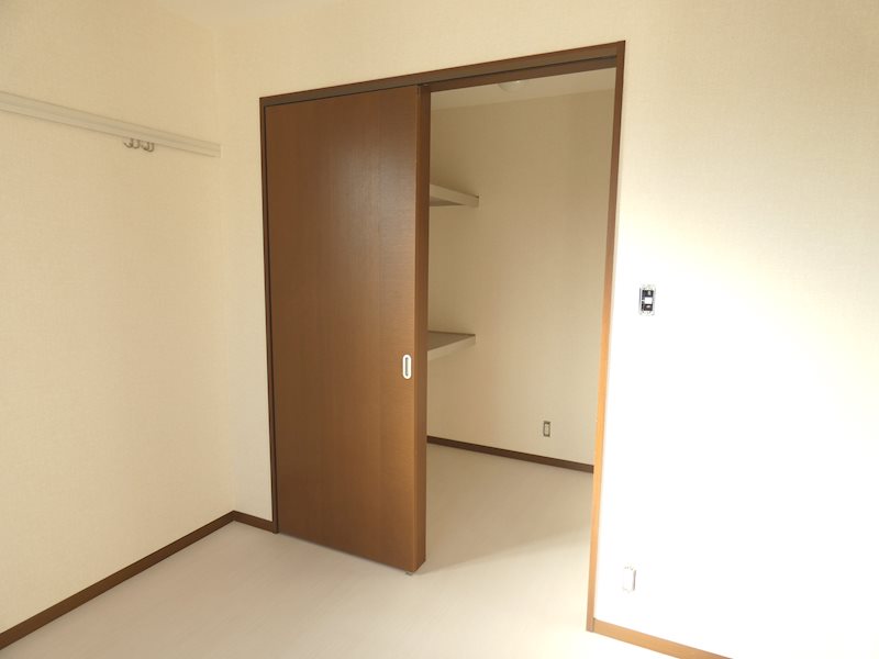 アヴェニールあいＡ 収納