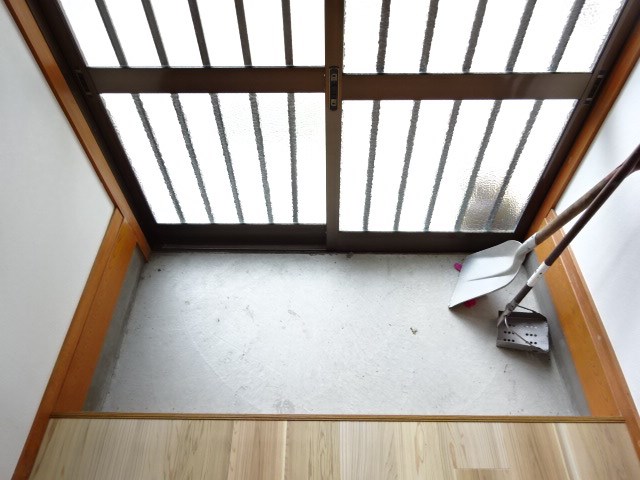 新山ニュータウン平家一戸建 玄関