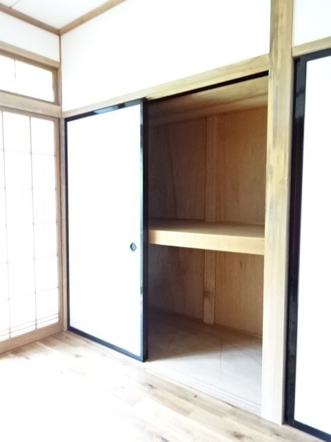 新山ニュータウン平家一戸建 収納